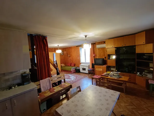 Eladó üdülő és hétvégi ház Szeged, Sziksós 75 nm