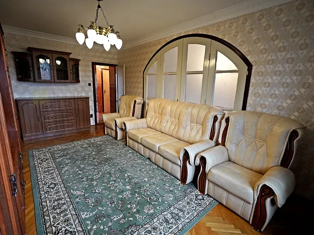 Eladó lakás Szeged, Belváros, Zoltán utca 136 nm