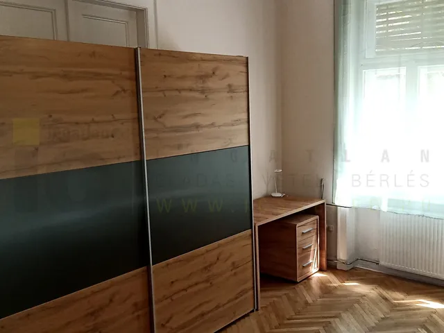 Eladó lakás Szeged, Belváros, Petőfi Sándor sugárút 64 nm