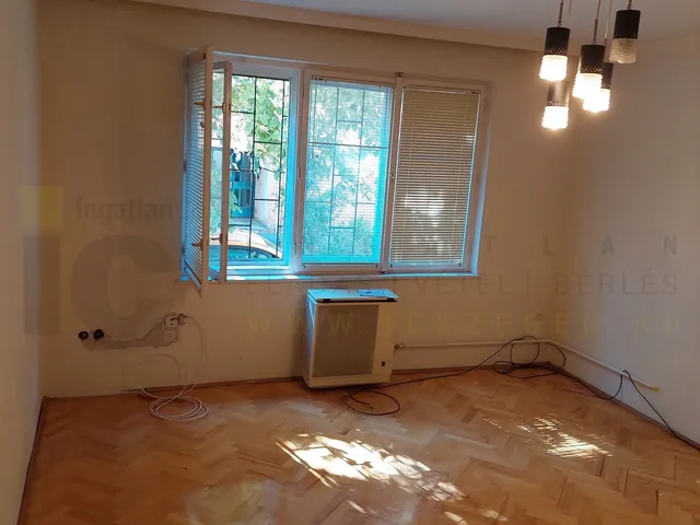 Eladó lakás Szeged, Belváros, Szent István tér 60 nm