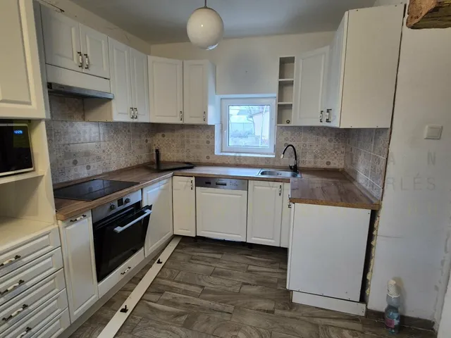 Eladó ház Szeged 90 nm