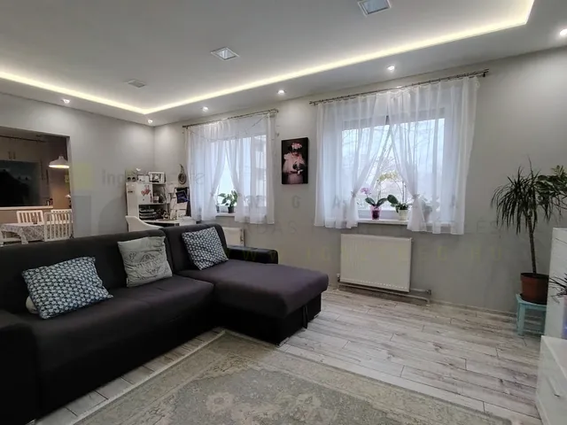 Eladó lakás Szeged, Móraváros, Felhő utca 99 nm