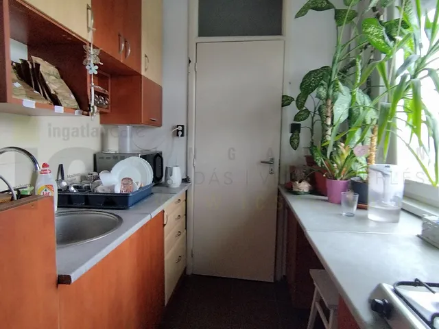 Eladó lakás Szeged, Makkosház 47 nm