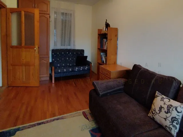 Kiadó ház Szeged, Alsóváros 90 nm