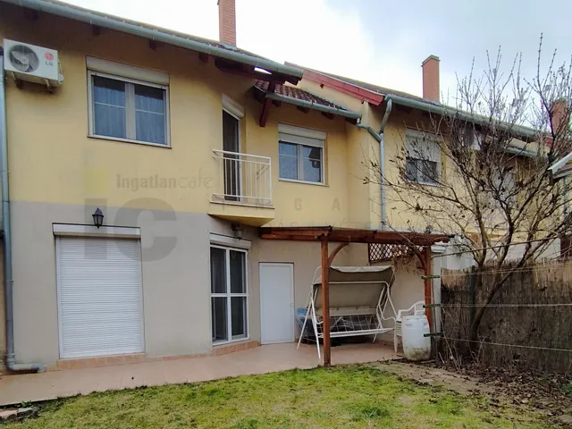 Kiadó ház Szeged, Alsóváros 90 nm