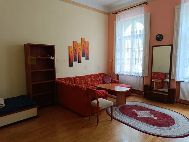Eladó lakás Szeged, Belváros 94 nm