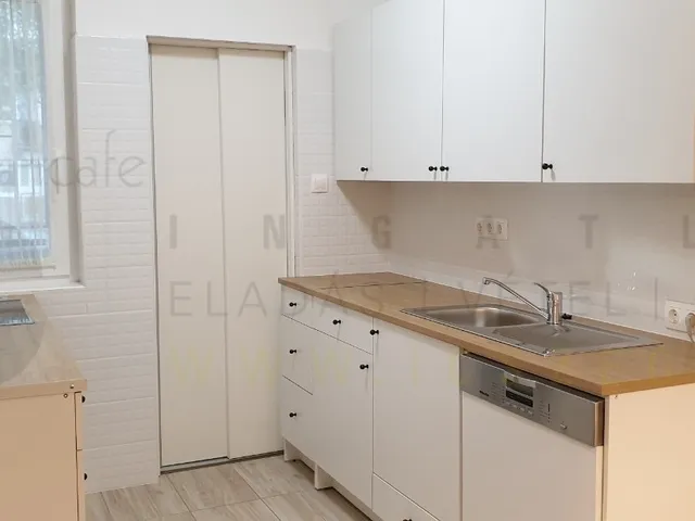 Kiadó lakás Szeged, Belváros, Nemestakács utca 71 nm