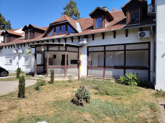 Eladó lakás Hódmezővásárhely, Andrássy út. 92 nm