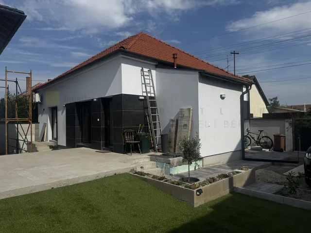 Eladó ház Szeged, Petőfitelep, Vezér utca 90 nm