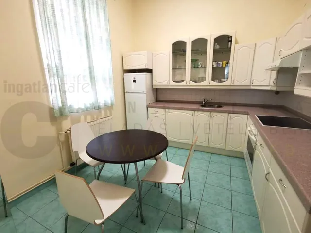 Kiadó lakás Szeged, Belváros, Kígyó utca 110 nm