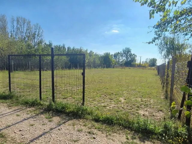 Eladó telek Bordány 1200 nm
