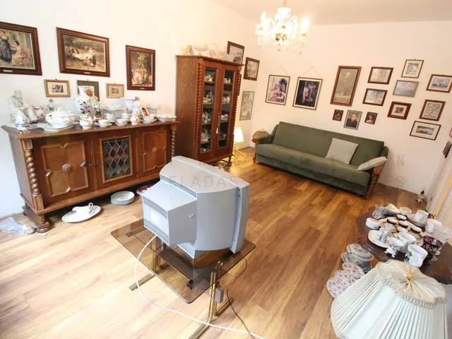 Eladó lakás Szeged, Fodorkert, Lomnici utca 35 nm