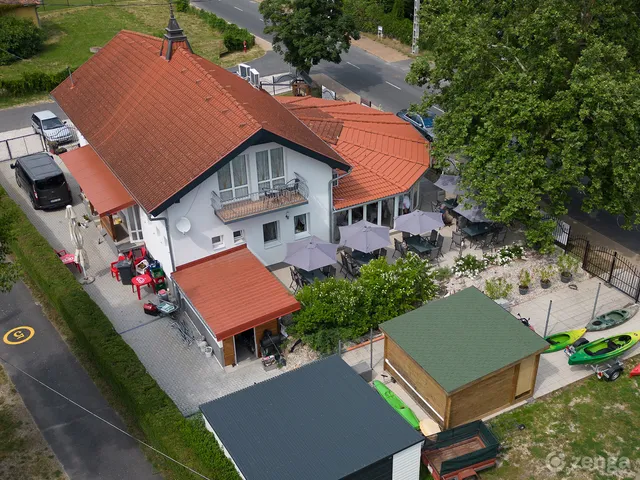Eladó üdülő és hétvégi ház Gyenesdiás 250 nm