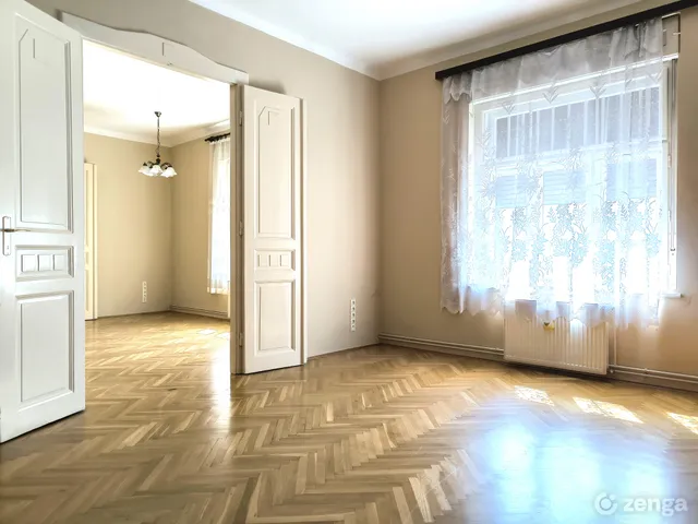 Eladó lakás Pécs, Belváros 119 nm