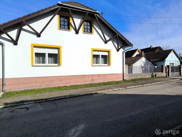 Eladó ház Pécs, Kertváros 112 nm