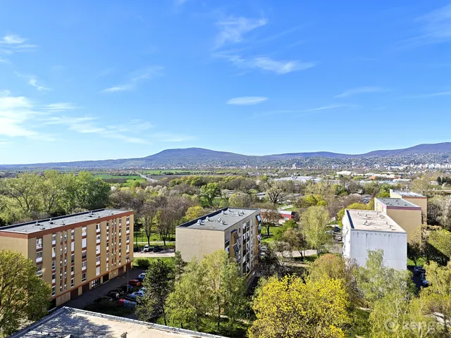 Eladó lakás Pécs, Kertváros 64 nm