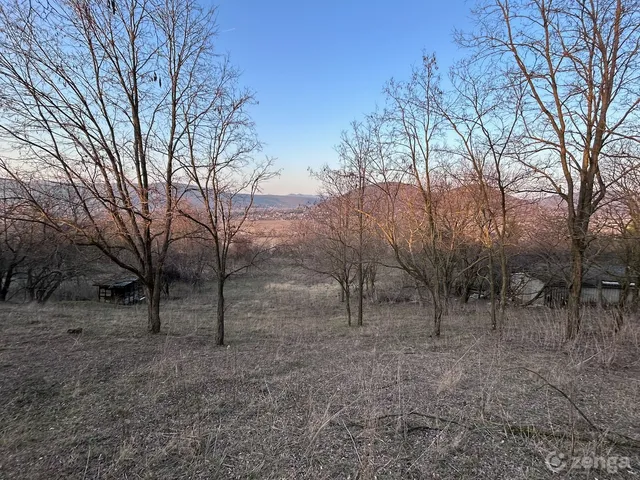 Eladó telek Esztergom, Zamárd 2136 nm