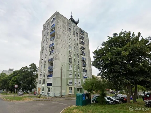 Eladó lakás Komló, Körtvélyes 69 nm