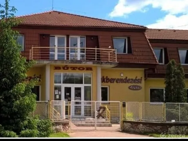 Eladó kereskedelmi és ipari ingatlan Mátészalka 1900 nm