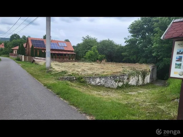 Eladó telek Telkibánya 411 nm