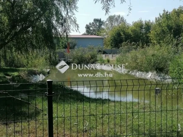 Eladó ház Zsámbék 330 nm