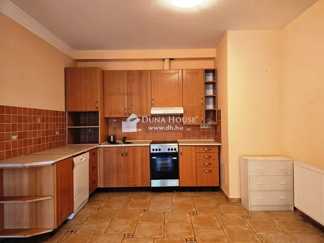 Eladó lakás Tárnok 77 nm