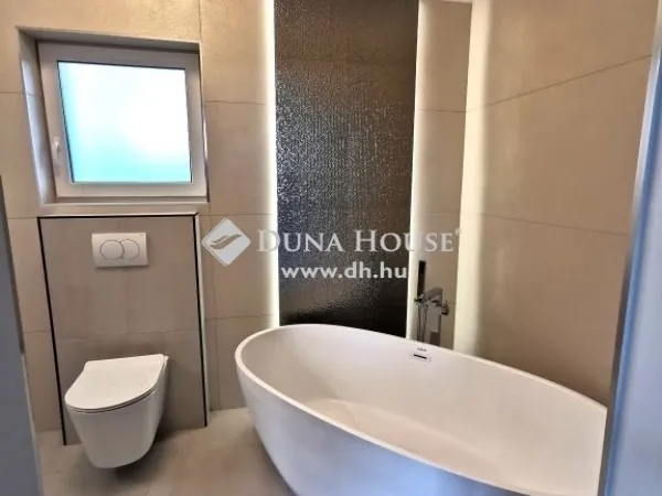 Eladó ház Herceghalom 189 nm