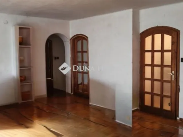 Eladó ház Zsámbék 282 nm