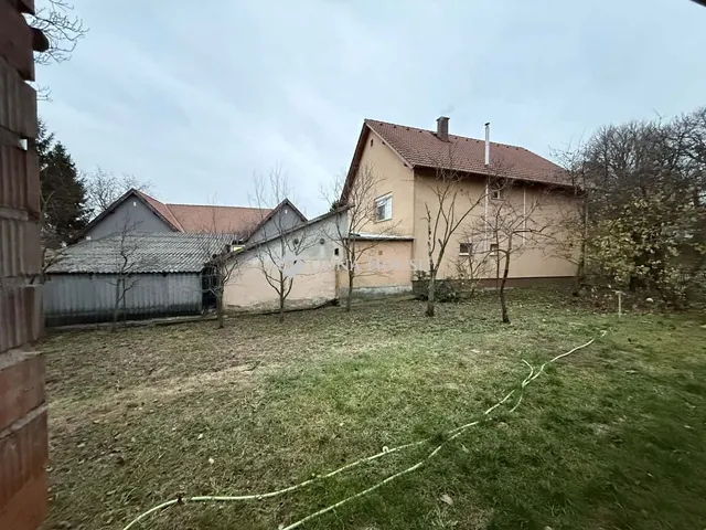 Eladó ház Mány 80 nm