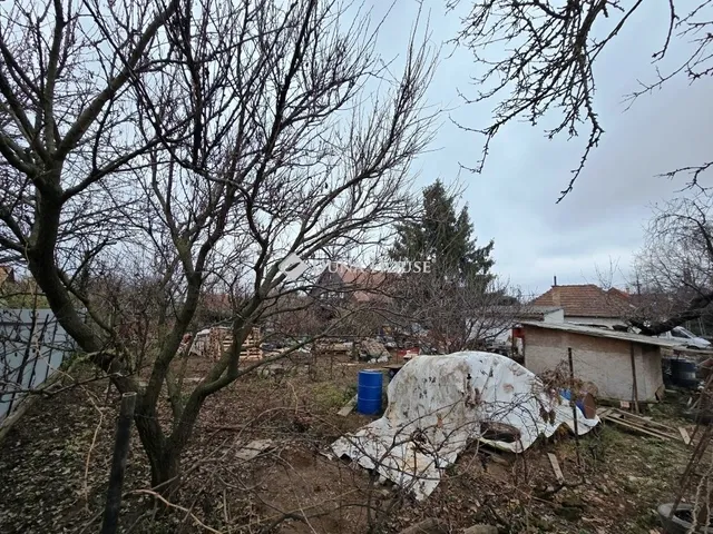 Eladó telek Érd 691 nm