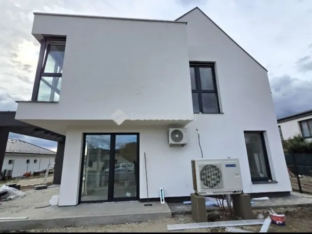 Eladó ház Diósd 124 nm