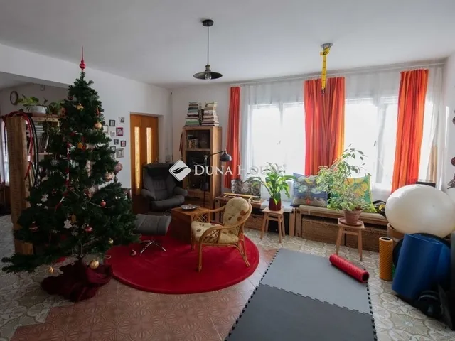 Eladó ház Velence 300 nm