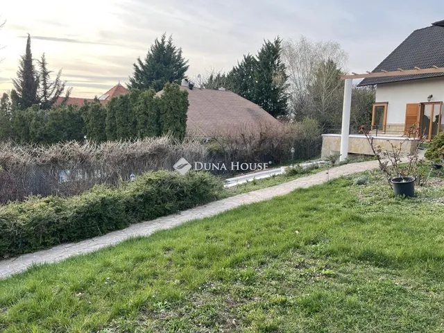 Eladó ház Telki 348 nm