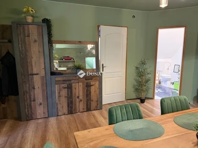 Eladó lakás Érd 99 nm