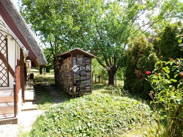 Eladó mezőgazdasági ingatlan Lovasberény 120 nm