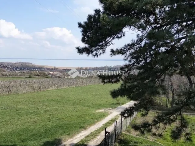 Eladó ház Csopak 80 nm