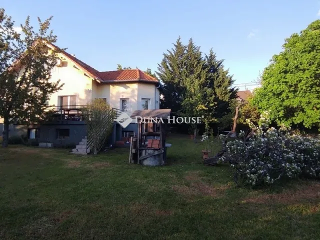 Eladó ház Érd 204 nm