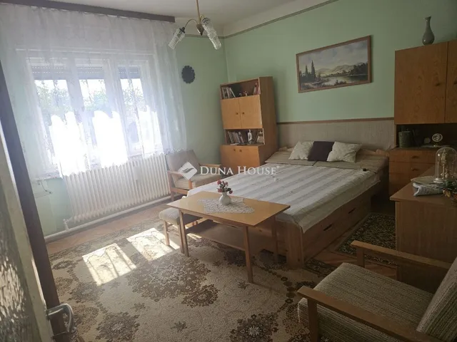 Eladó ház Perkáta 100 nm