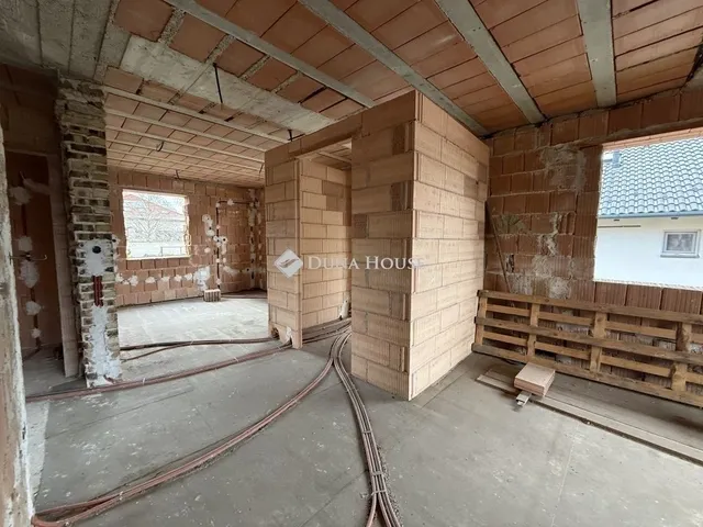 Eladó ház Sóskút 154 nm