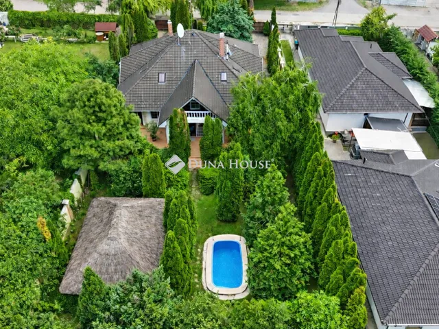 Eladó ház Érd 236 nm