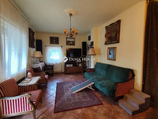 Eladó ház Érd 180 nm