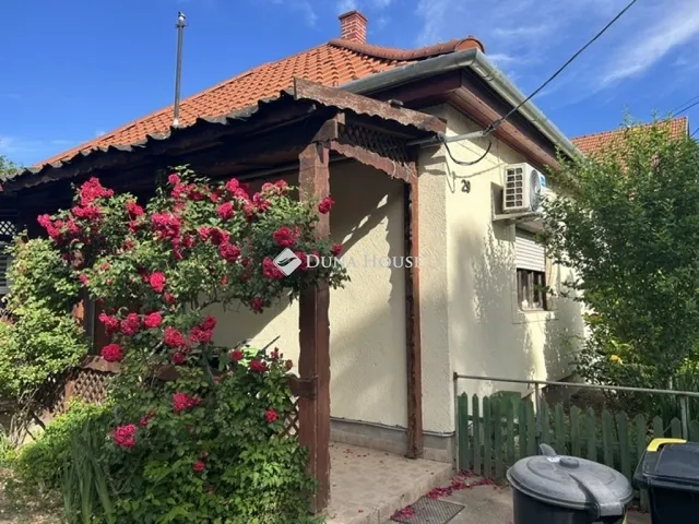 Eladó ház Gyúró 80 nm