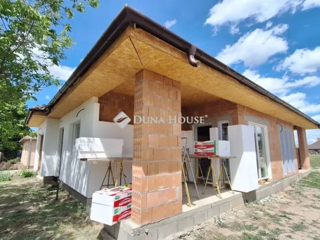 Eladó ház Pusztaszabolcs 153 nm