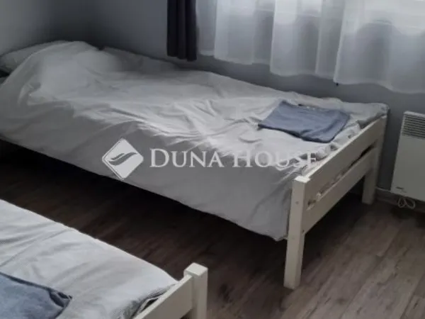 Eladó ház Velence 98 nm