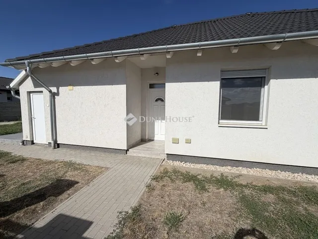 Eladó ház Halásztelek 75 nm