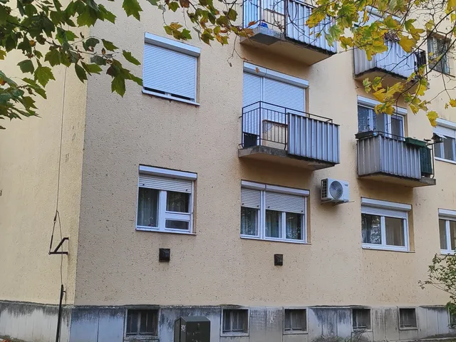 Eladó lakás Szekszárd, Alsóváros, Wosinsky ltp 52 nm