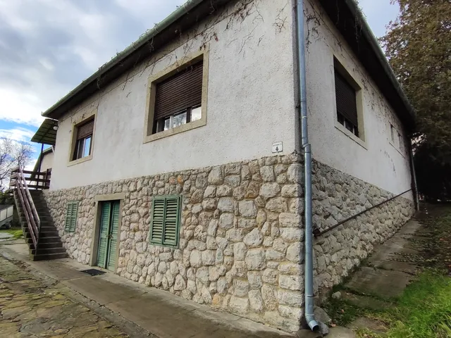 Eladó ház Szekszárd, Alsóváros 105 nm