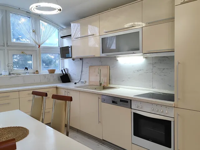 Eladó lakás Szekszárd, Bakta 69 nm