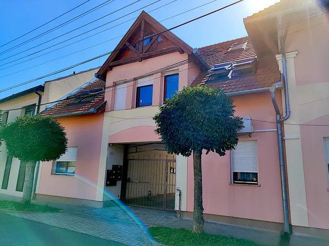 Eladó lakás Szekszárd, Kossuth L 35 nm