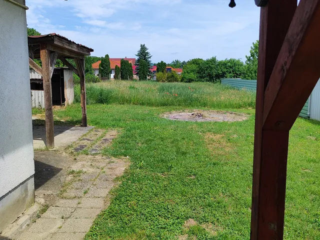 Eladó ház Várdomb, Pilisi u 107 nm